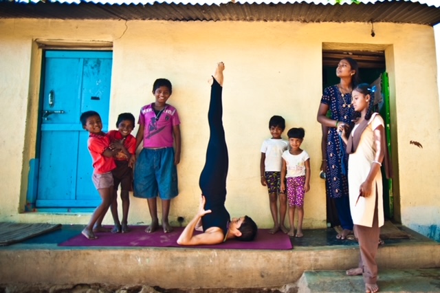 Sirsasana - Flora Brajot